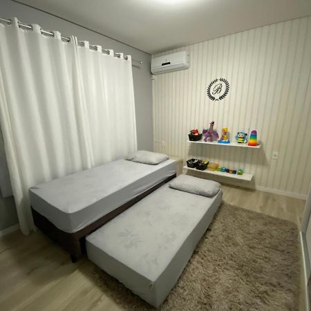 Casa Confortavel Com Piscina サン・ジョゼ エクステリア 写真